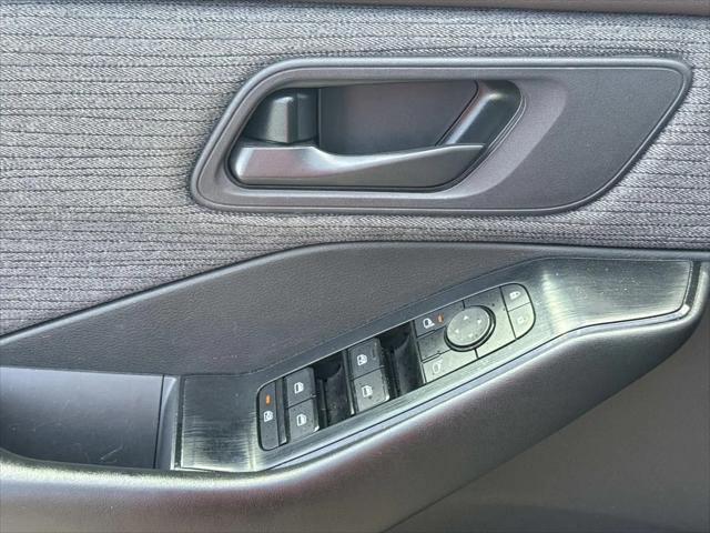 2023 Nissan Rogue S FWD