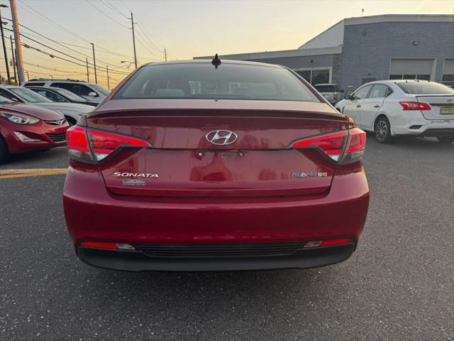 2016 Hyundai Sonata Hybrid SE