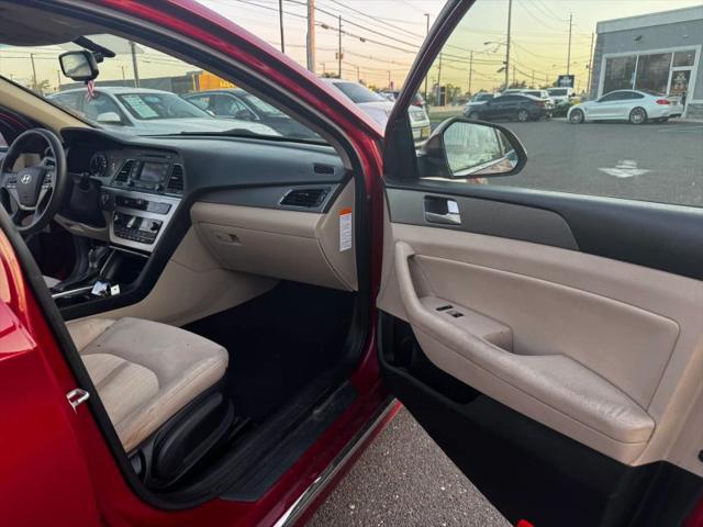 2016 Hyundai Sonata Hybrid SE
