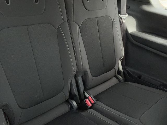 2024 Jeep Grand Cherokee L Laredo 4x4