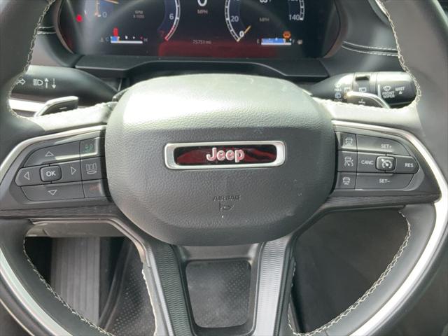 2024 Jeep Grand Cherokee L Laredo 4x4