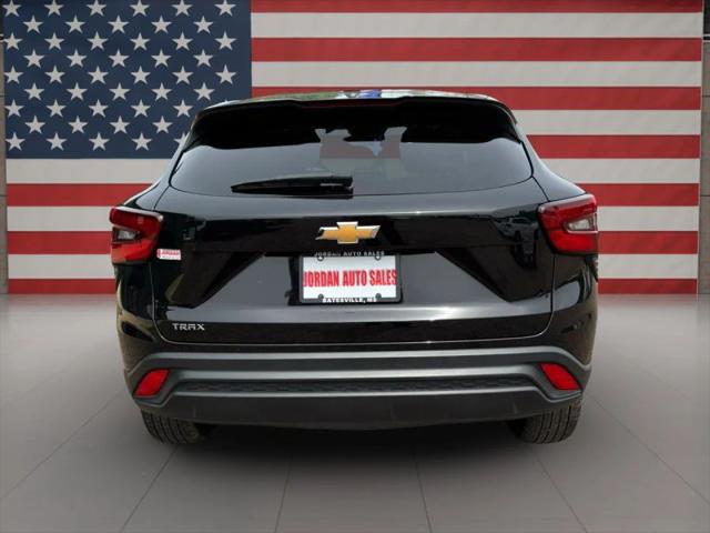 2025 Chevrolet Trax FWD LS