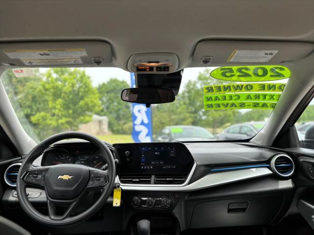 2025 Chevrolet Trax FWD LS