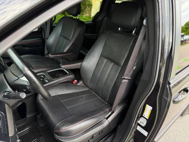2016 Dodge Grand Caravan R/T
