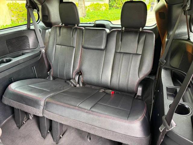 2016 Dodge Grand Caravan R/T