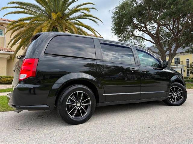 2016 Dodge Grand Caravan R/T
