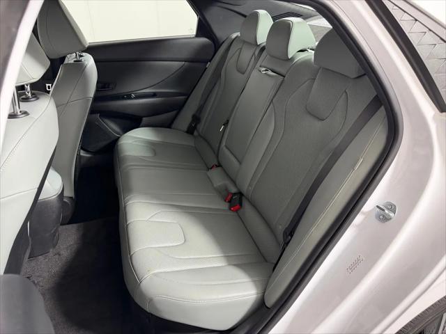 2025 Hyundai Elantra Hybrid Limited