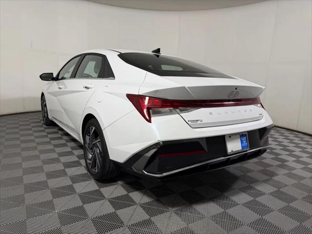 2025 Hyundai Elantra Hybrid Limited