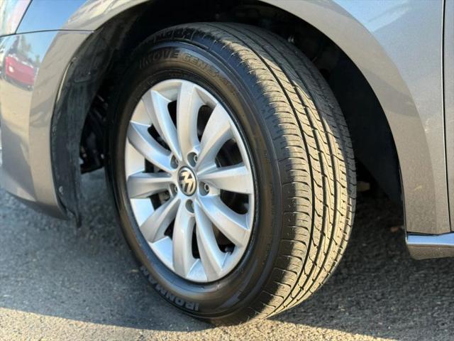 2015 Volkswagen Passat 1.8T Wolfsburg Edition
