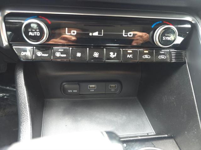2022 Kia K5 EX