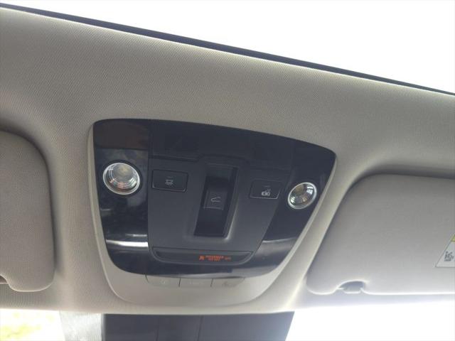 2022 Kia K5 EX