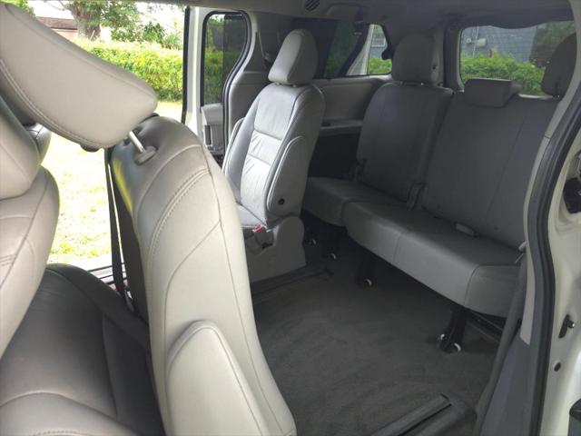 2016 Toyota Sienna XLE 8 Passenger