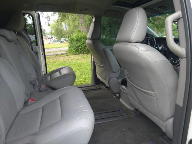 2016 Toyota Sienna XLE 8 Passenger