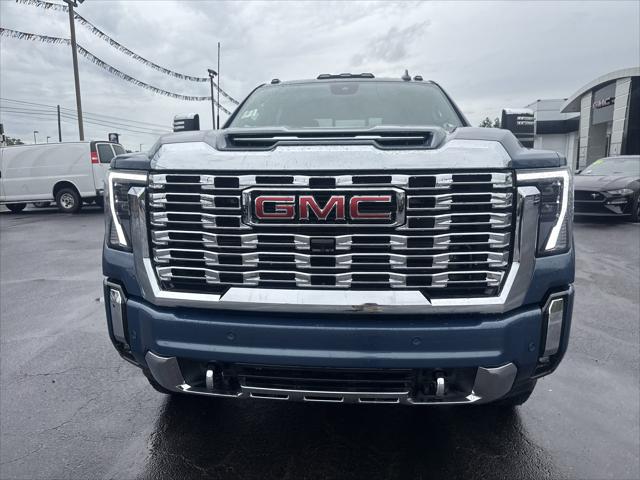 2026 GMC Sierra 2500HD Crew Cab, Standard Bed, Denali, 4WD