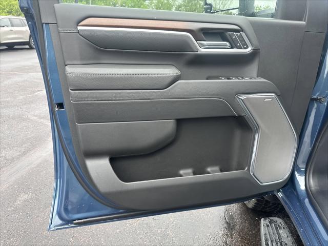 2026 GMC Sierra 2500HD Crew Cab, Standard Bed, Denali, 4WD