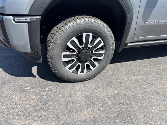 2026 GMC Sierra 2500HD Crew Cab, Standard Bed, Denali Ultimate, 4WD