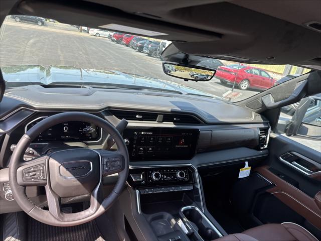 2026 GMC Sierra 2500HD Crew Cab, Standard Bed, Denali Ultimate, 4WD