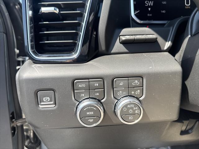 2026 GMC Sierra 2500HD Crew Cab, Standard Bed, Denali Ultimate, 4WD