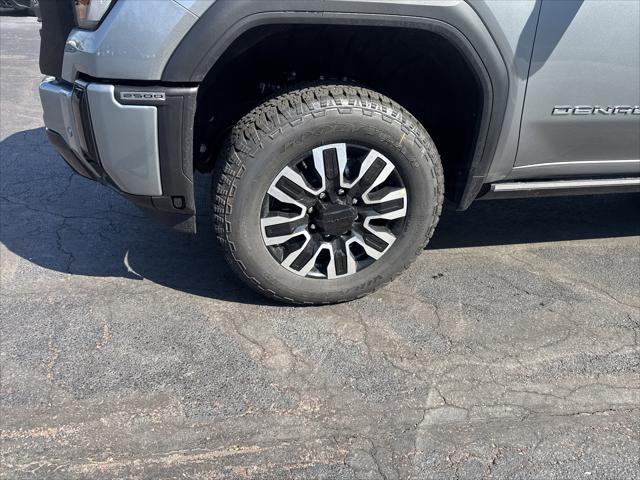 2026 GMC Sierra 2500HD Crew Cab, Standard Bed, Denali Ultimate, 4WD