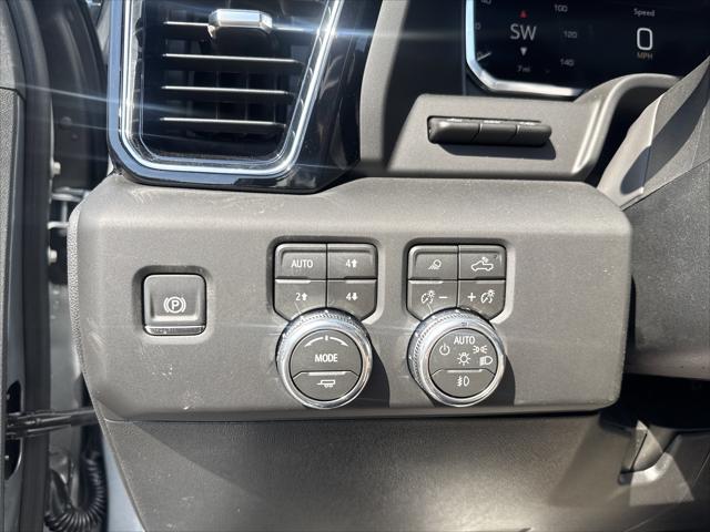 2026 GMC Sierra 2500HD Crew Cab, Standard Bed, Denali Ultimate, 4WD