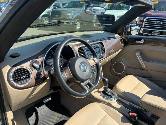 2013 Volkswagen Beetle 2.5L 70s Edition