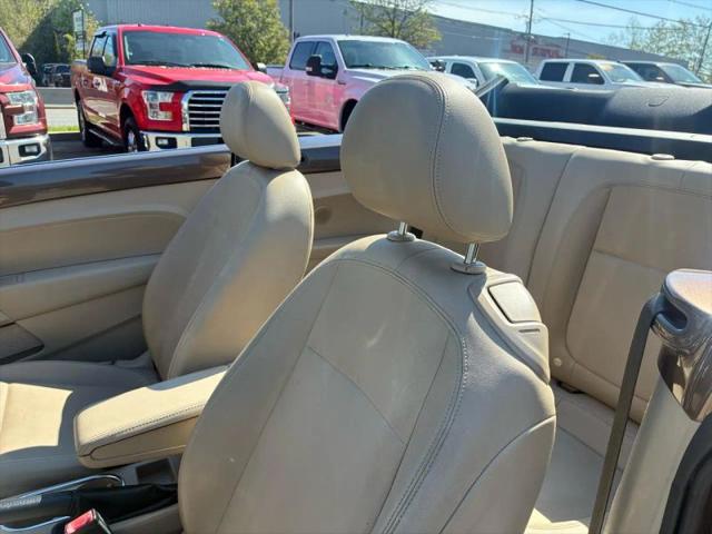 2013 Volkswagen Beetle 2.5L 70s Edition