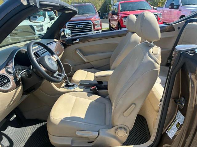 2013 Volkswagen Beetle 2.5L 70s Edition