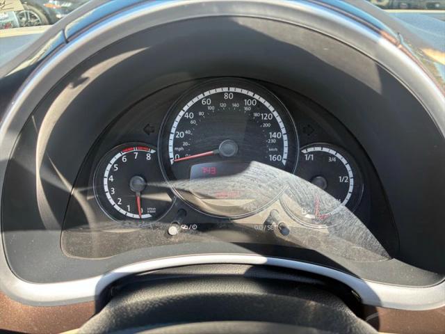 2013 Volkswagen Beetle 2.5L 70s Edition
