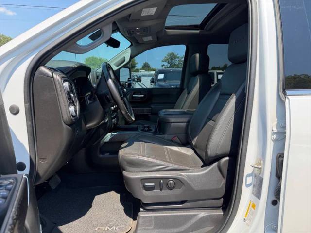2022 GMC Sierra 3500HD 4WD Crew Cab Long Bed Denali