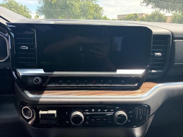 2026 Chevrolet Silverado 1500 4WD Crew Cab Standard Bed LT Trail Boss