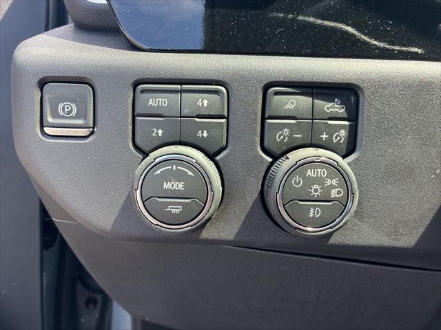 2026 Chevrolet Silverado 1500 4WD Crew Cab Standard Bed LT Trail Boss