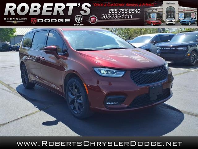 2022 Chrysler Pacifica Touring L AWD for sale in Meriden, CT