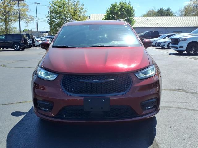 2022 Chrysler Pacifica Touring L AWD