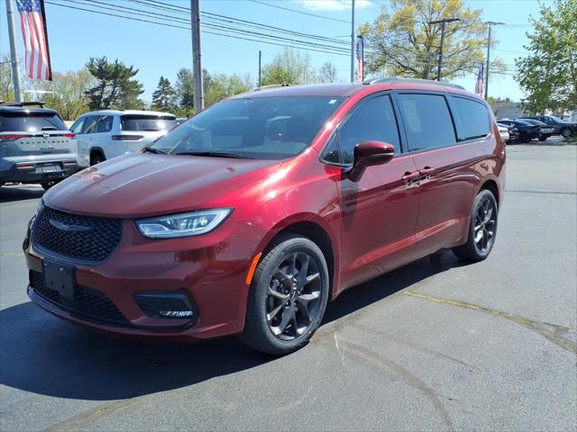 2022 Chrysler Pacifica Touring L AWD