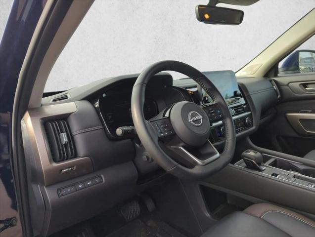 2025 Nissan Pathfinder Platinum FWD