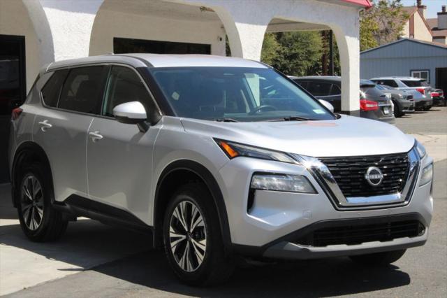 2022 Nissan Rogue SV FWD