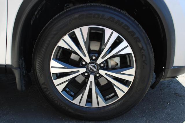 2022 Nissan Rogue SV FWD