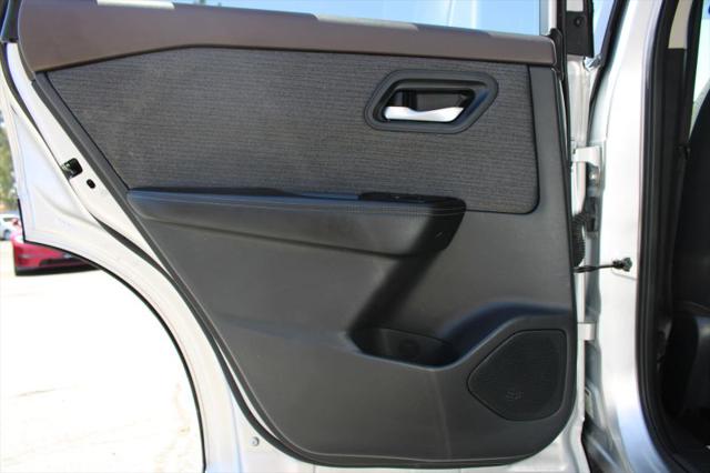 2022 Nissan Rogue SV FWD