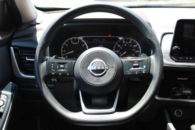 2022 Nissan Rogue SV FWD