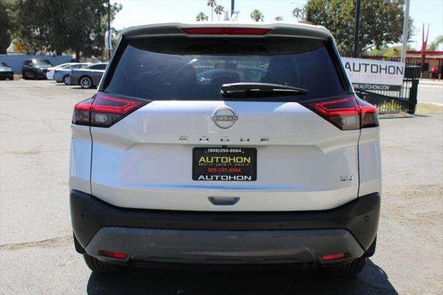 2022 Nissan Rogue SV FWD