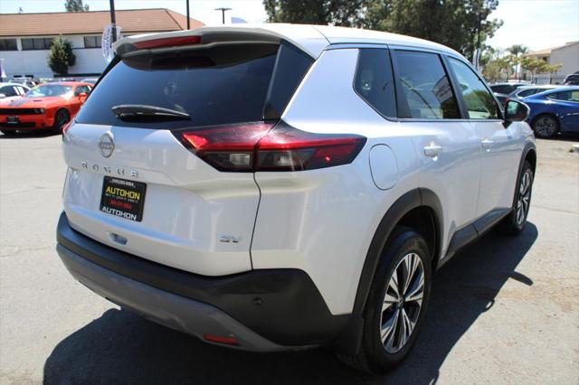 2022 Nissan Rogue SV FWD