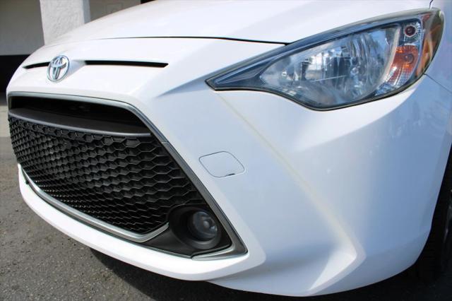 2019 Toyota Yaris LE
