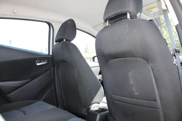 2019 Toyota Yaris LE