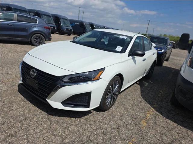2025 Nissan Altima SV FWD for sale near Fairfield, OH