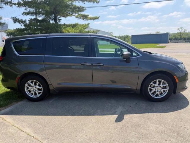 2021 Chrysler Voyager LX