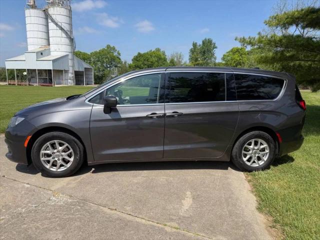 2021 Chrysler Voyager LX