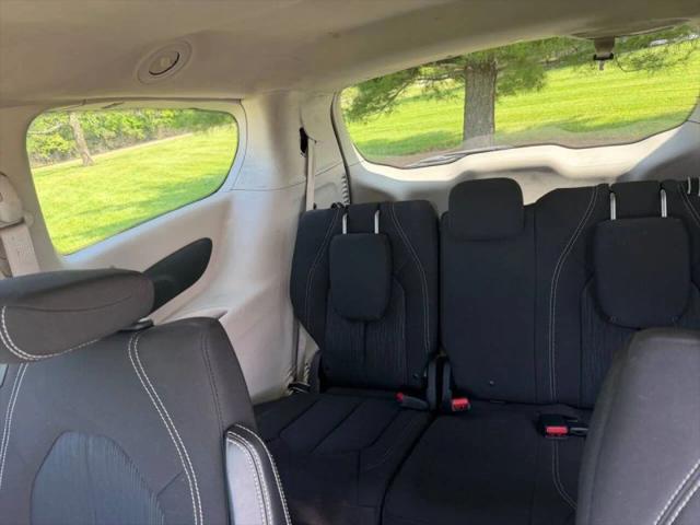 2021 Chrysler Voyager LX