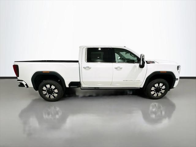 2026 GMC Sierra 2500HD Crew Cab, Standard Bed, Denali, 4WD