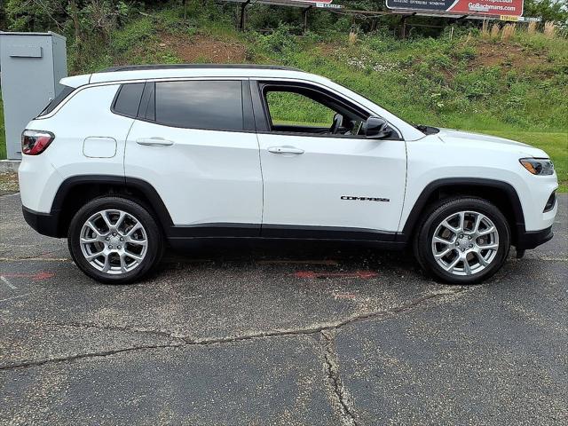 2024 Jeep Compass Latitude Lux FWD 2024 Jeep Compass Latitude Lux FWD