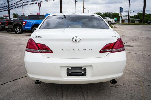 2009 Toyota Avalon XLS